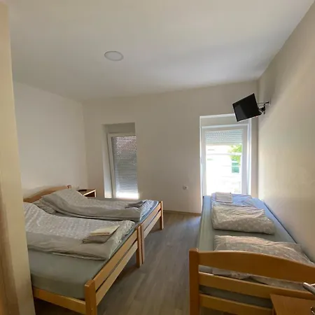Apartmani Nevesinje Apartment *